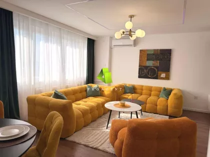 Dom Zdravlja | 4zida.rs