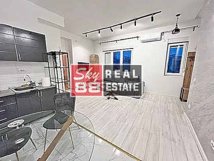 Francuska | 4zida.rs