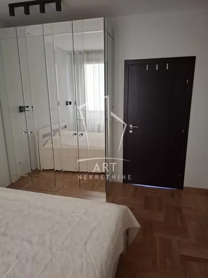 Starca Vujadina | 4zida.rs