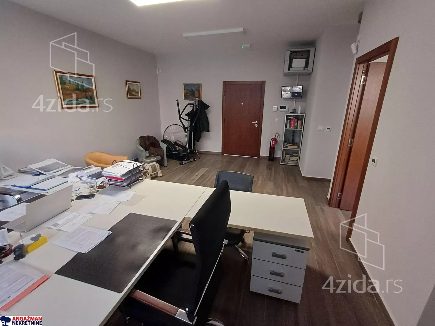 Poslovni prostor | 4zida