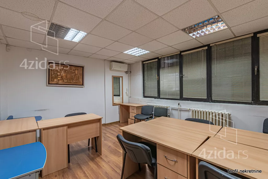 Poslovni prostor | 4zida