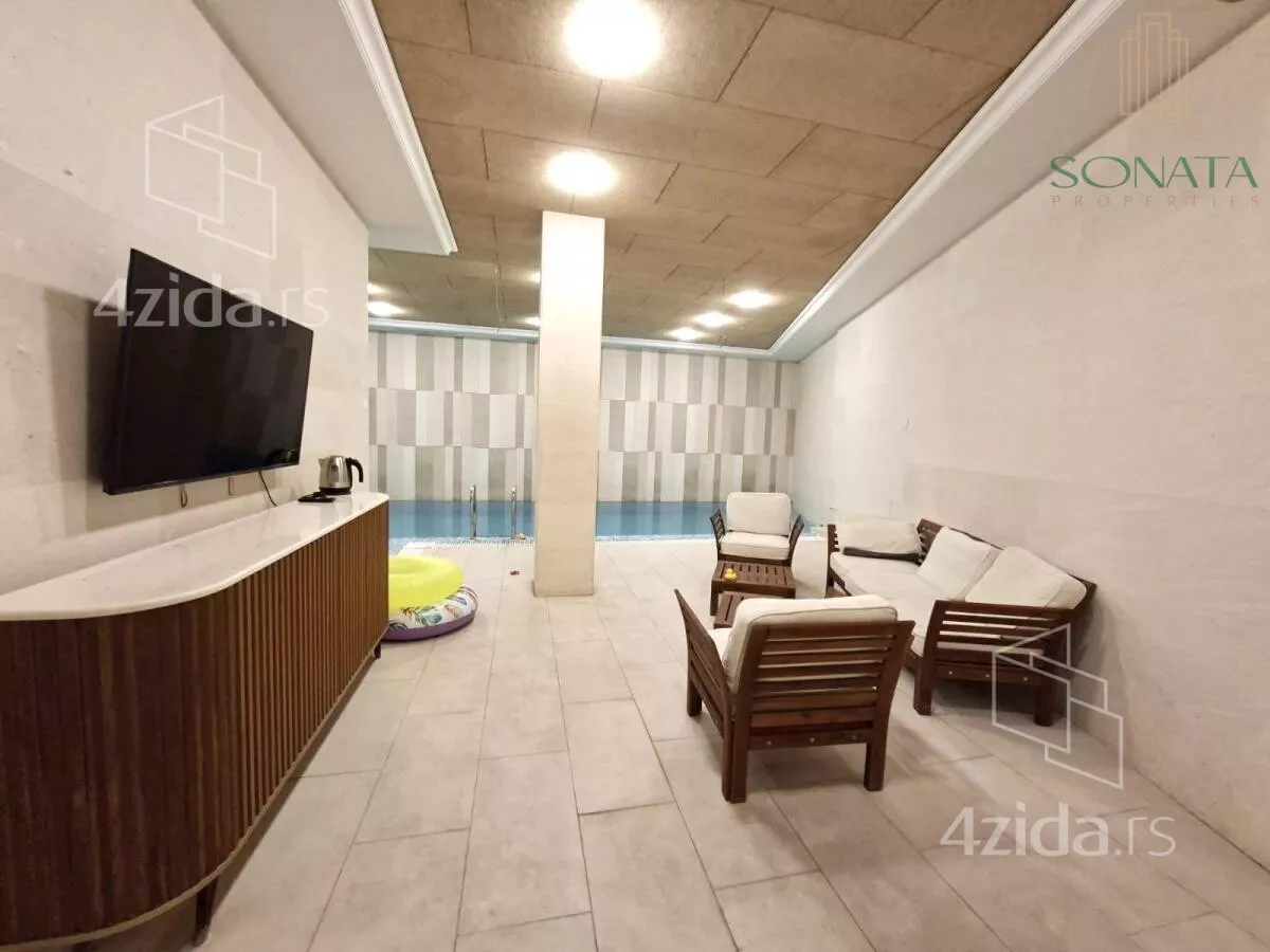 Petosoban stan | 4zida