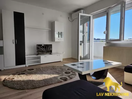 BULEVAR CARA LAZARA | 4zida.rs