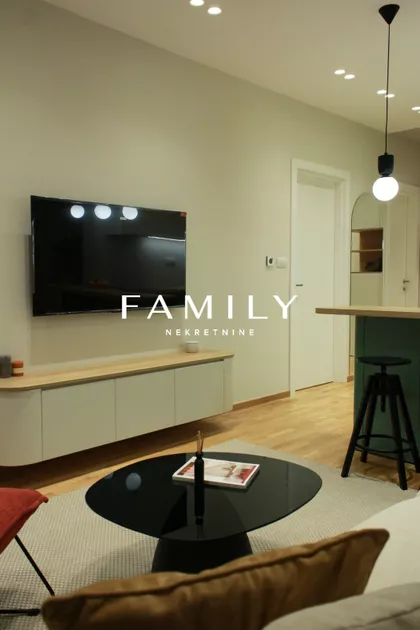 Kosančić Ivana | 4zida.rs