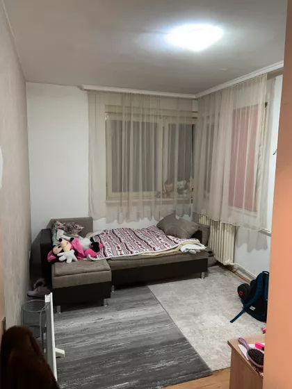 Milana Tepića | 4zida.rs