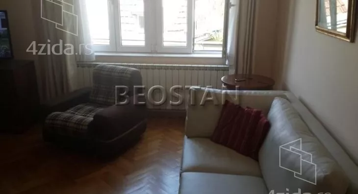 Četvoroiposoban stan | 4zida