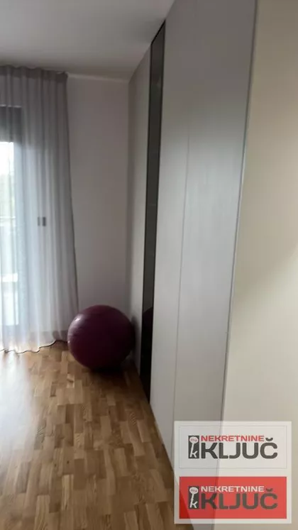 Sremska Kamenica | 4zida.rs