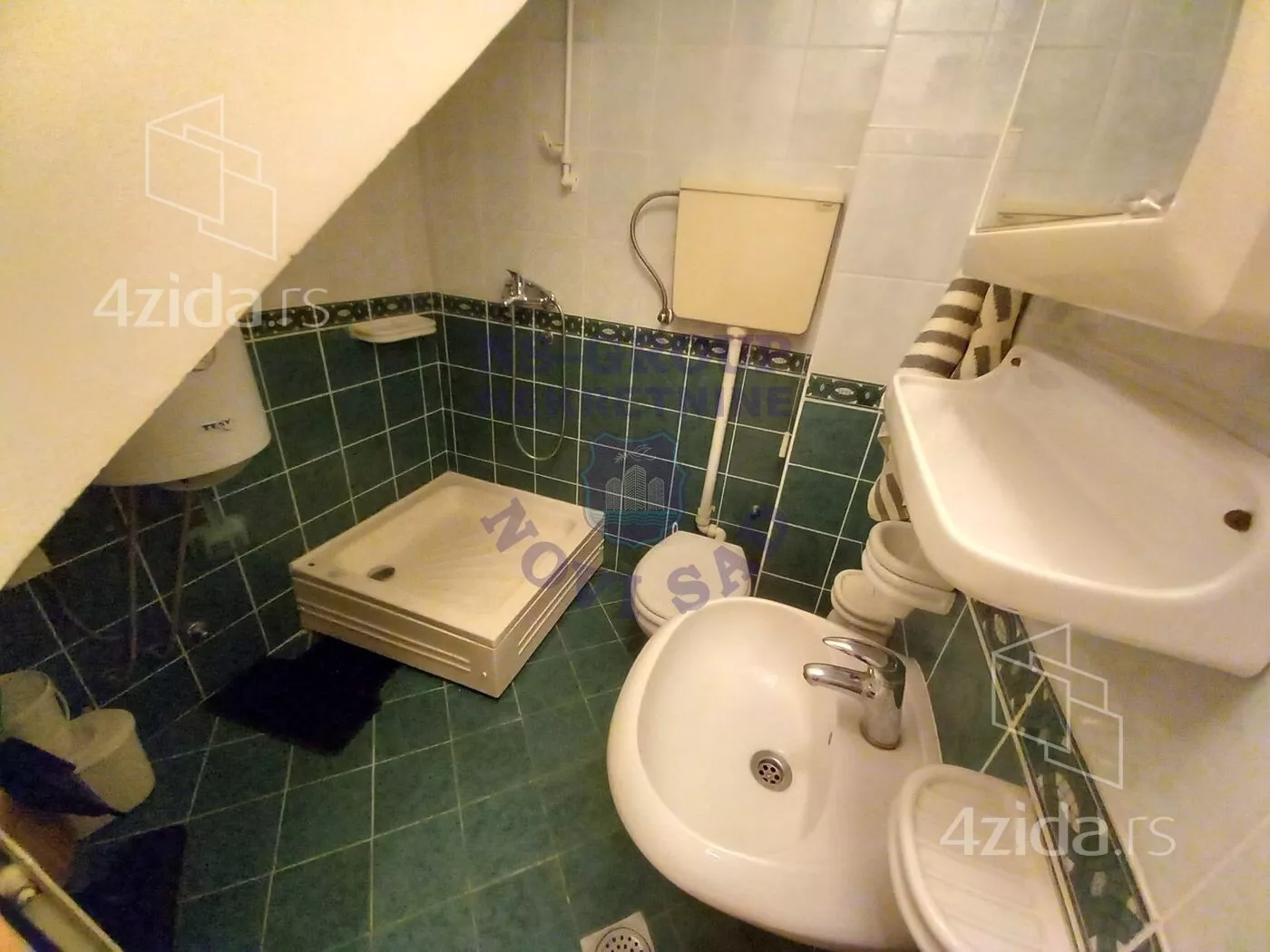 Troiposoban stan | 4zida