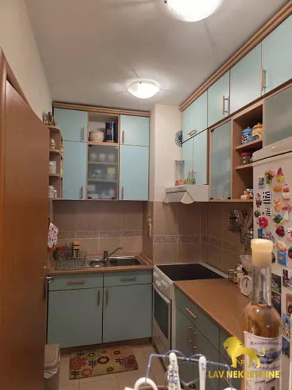 HADŽI RUVIMOVA | 4zida.rs