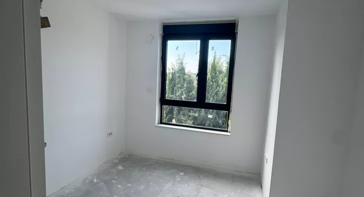Šestosoban stan | 4zida