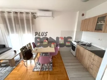 Ugrinovački put | 4zida.rs