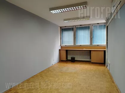 CENTAR | 4zida.rs