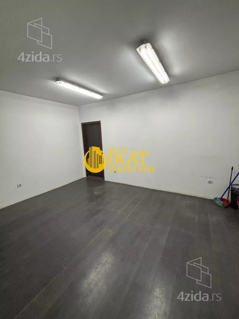 Lokal | 4zida