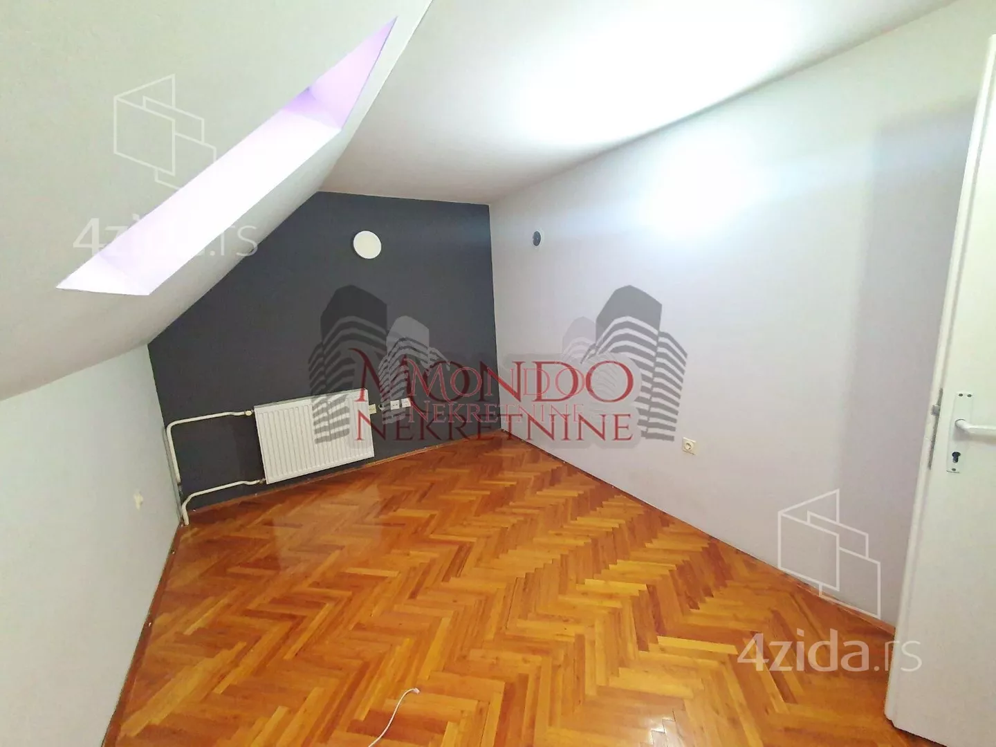 Poslovna zgrada | 4zida