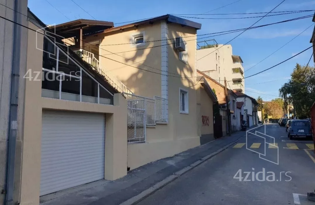 Garaža | 4zida