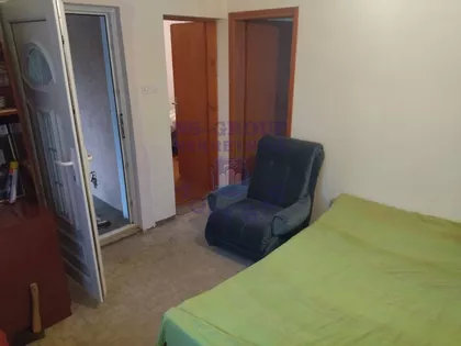 Srednji Breg | 4zida.rs