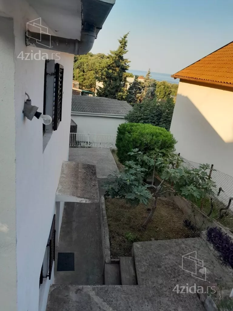 5-etažna kuća | 4zida