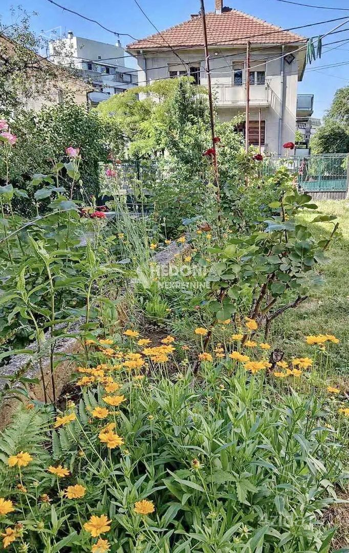 Kuća – Gradska opština Rakovica, Kanarevo brdo, Rakovica