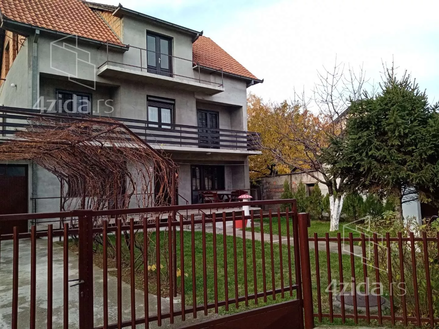 3-etažna kuća | 4zida