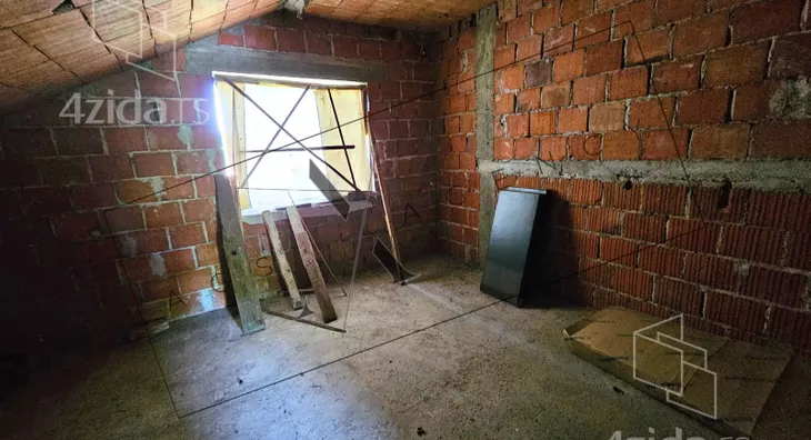 3-etažna kuća | 4zida