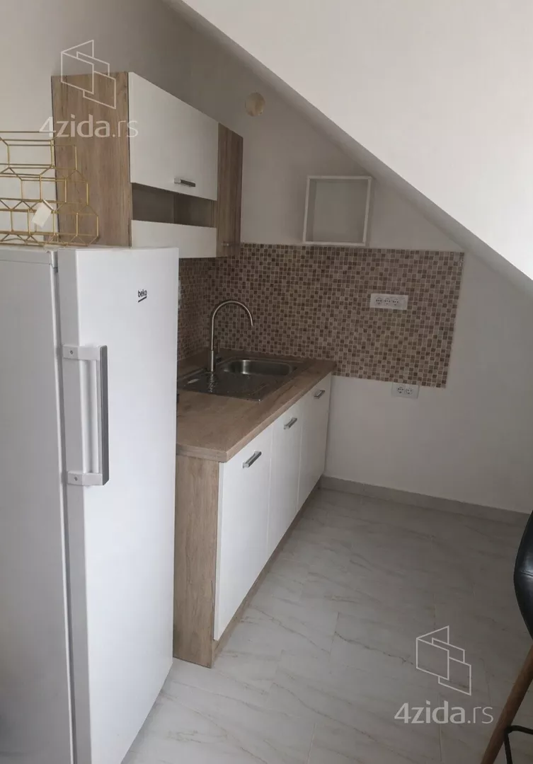 Garsonjera | 4zida