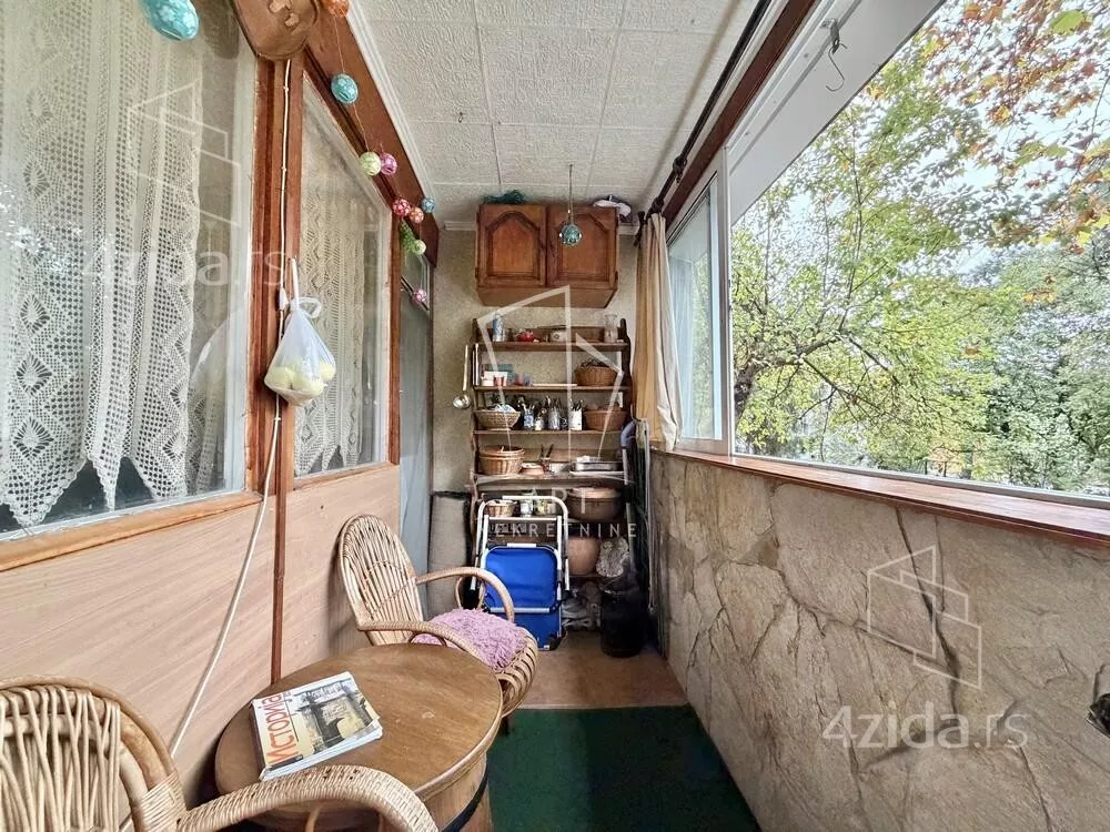 Troiposoban stan | 4zida