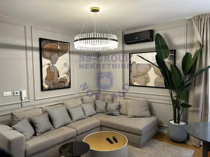 Cara Dušana | 4zida.rs