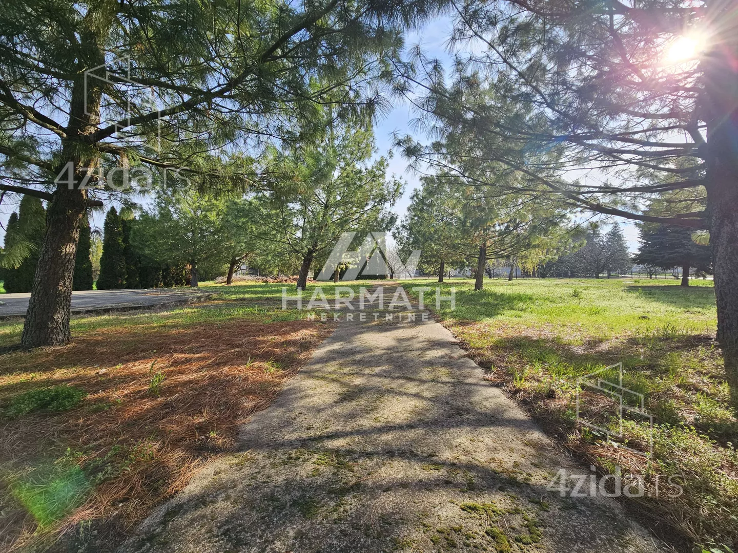 Poslovna zgrada | 4zida