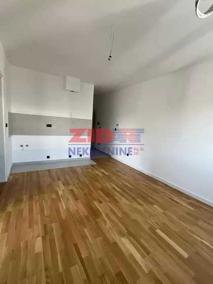 Ugrinovačka | 4zida.rs