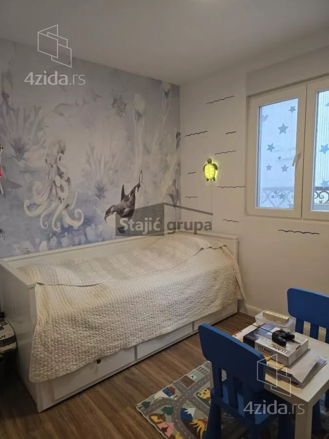 Troiposoban stan | 4zida