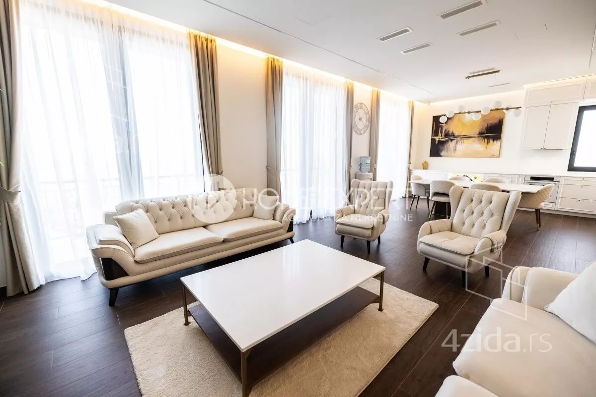 Petosoban stan | 4zida