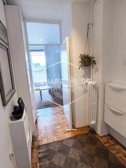 Mike Alasa | 4zida.rs