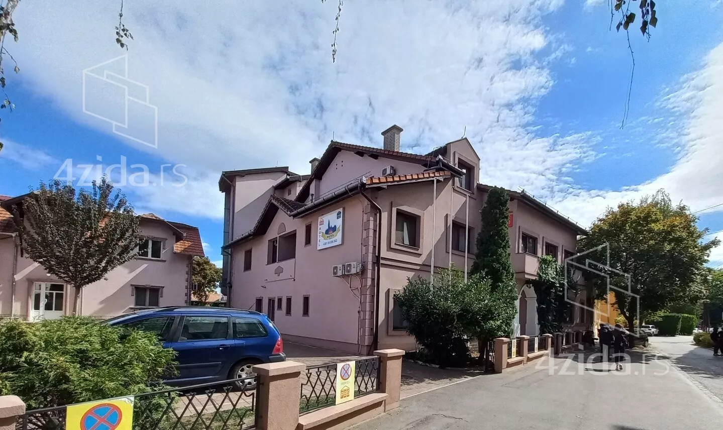 Poslovni prostor | 4zida