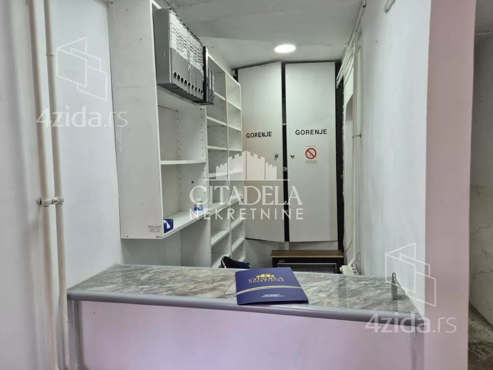 Lokal | 4zida