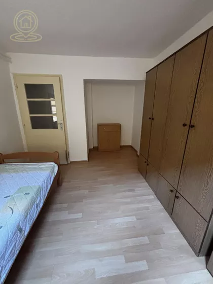Crveni Krst | 4zida.rs