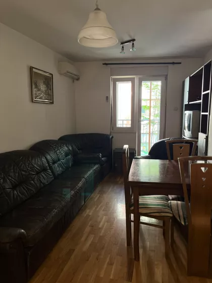 Toplice Milana 20 | 4zida.rs