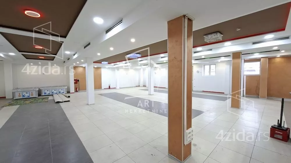 Poslovni prostor | 4zida