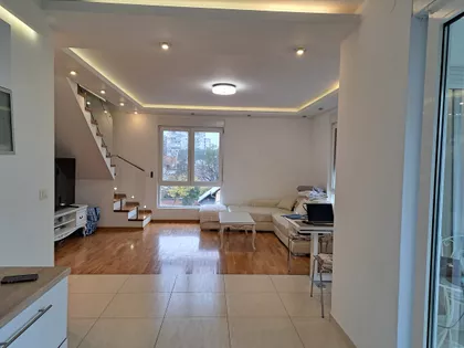 Garibaldijeva bb | 4zida.rs