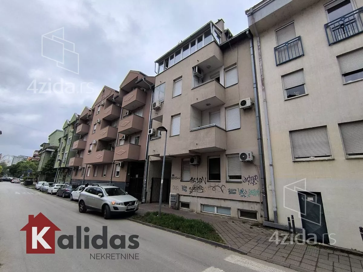 Garsonjera | 4zida