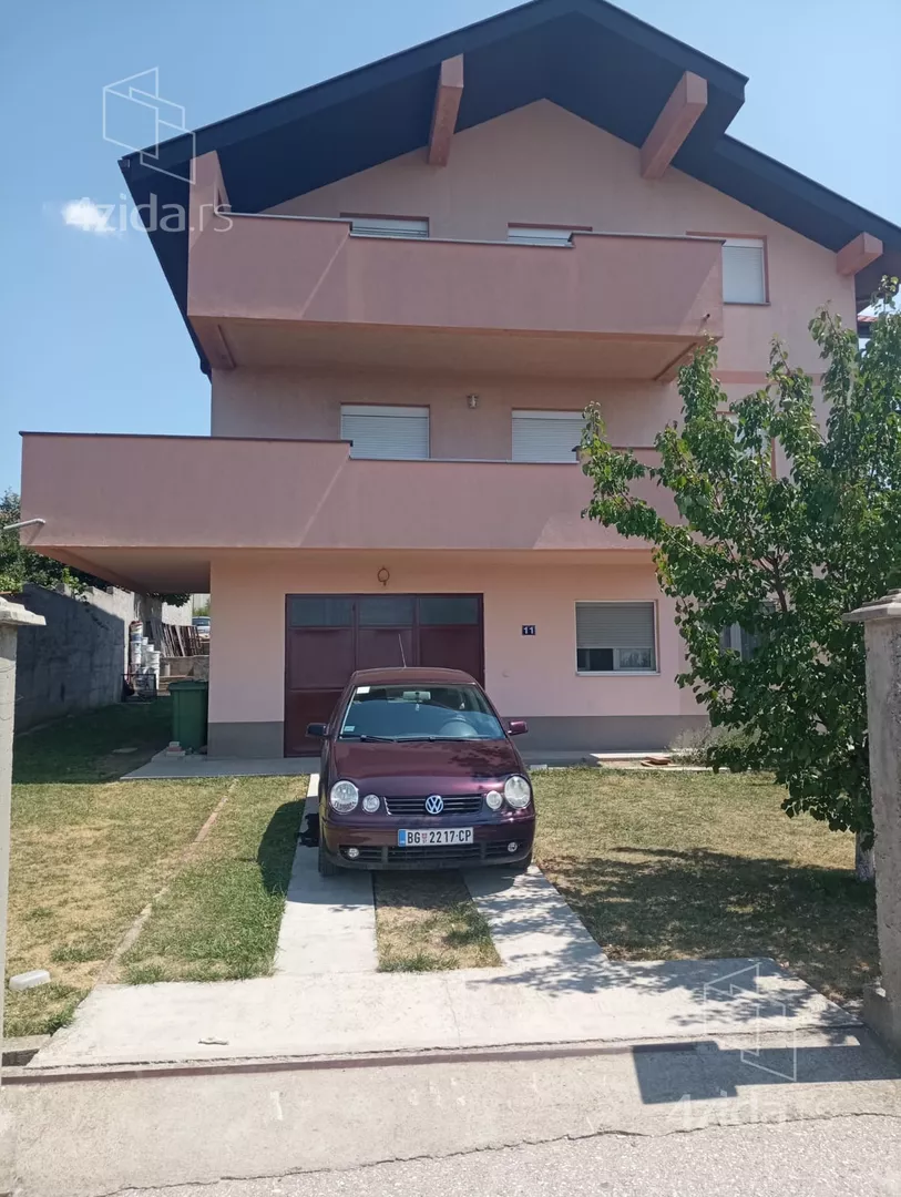 3-etažna kuća | 4zida