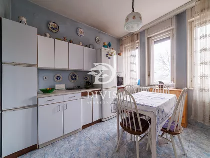 Internacionalnih Brigada | 4zida.rs