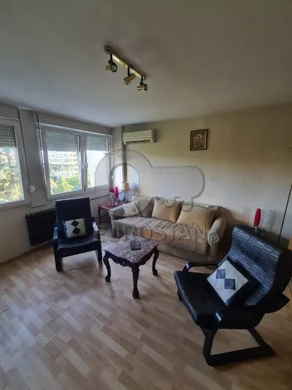Ustanička | 4zida.rs