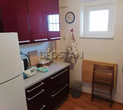 Studentski Trg | 4zida.rs