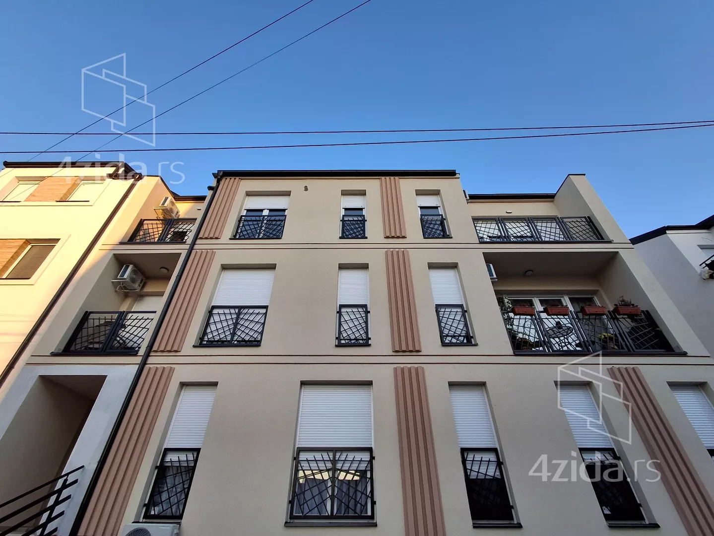 Jednoiposoban stan | 4zida