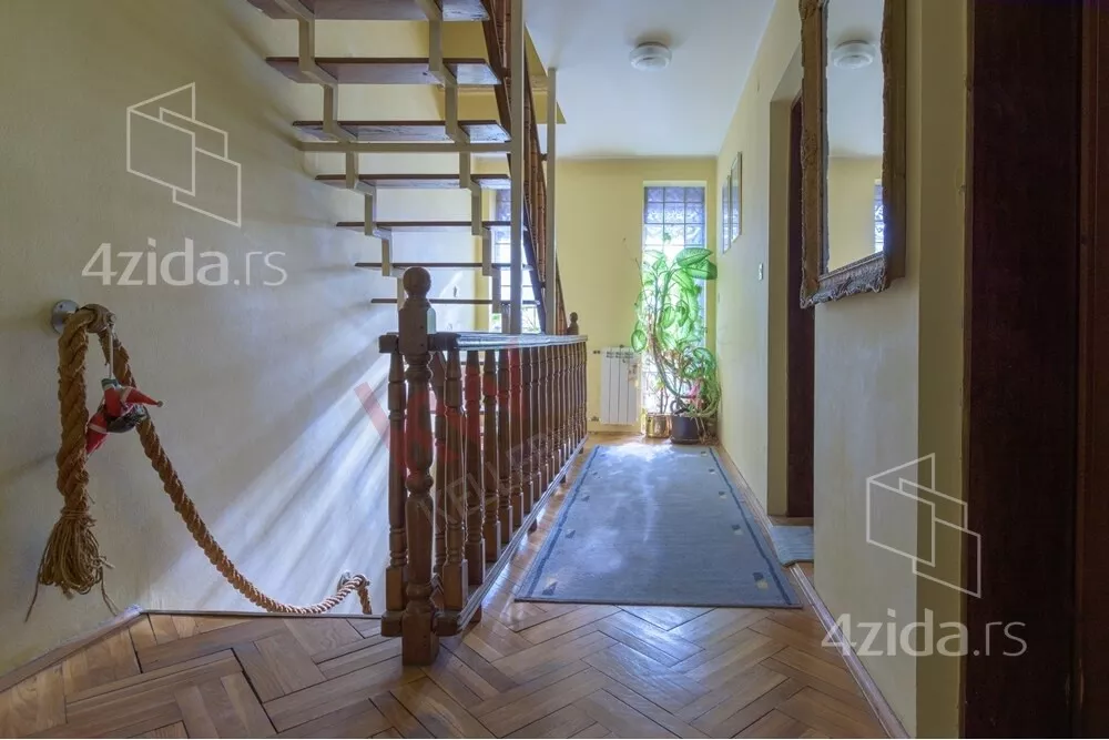 3-etažna kuća | 4zida