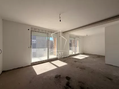 Mokroluška | 4zida.rs