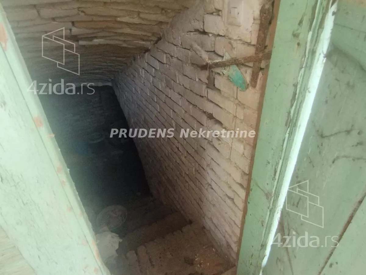 Plac | 4zida