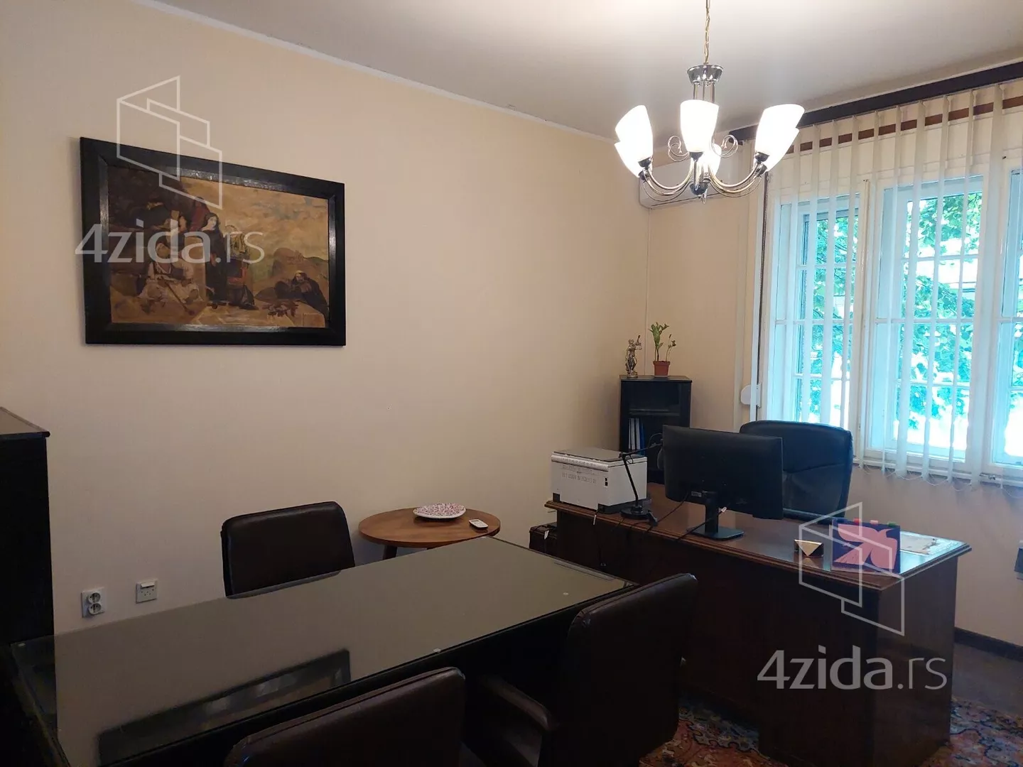 Lokal | 4zida
