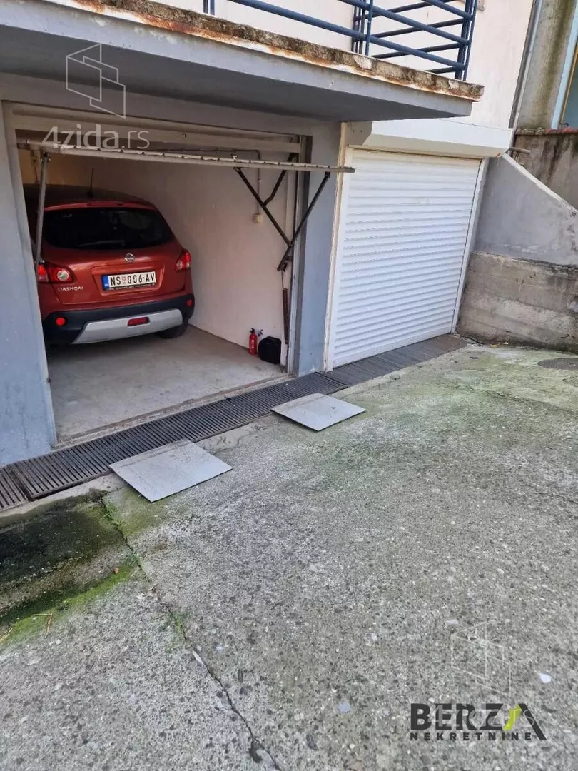 Garaža | 4zida