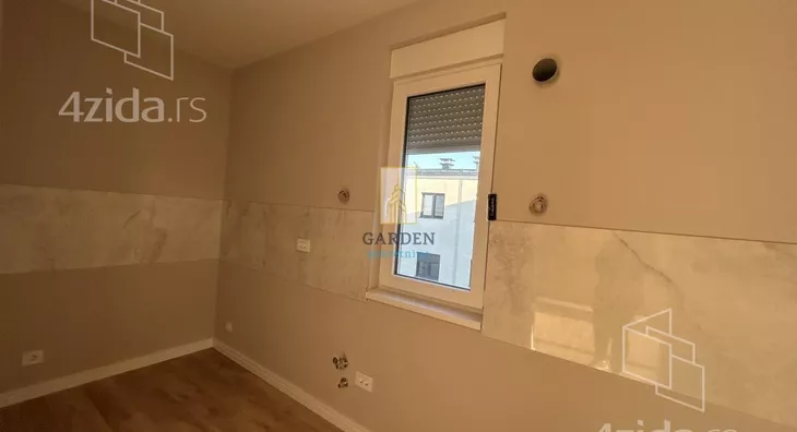 Četvoroiposoban stan | 4zida